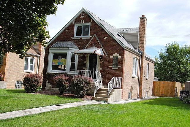 1st image of 3039 N 77th Ave