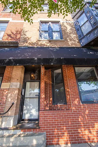 2151 N Southport Ave #2A Photo 1
