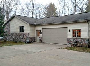 W9995 Menominee Tr, Holmes, MI 49863