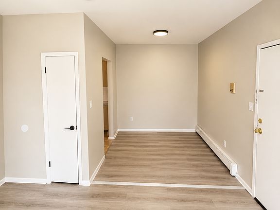 3rd image of 153 Pierson St APT 9