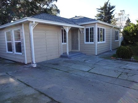 1st image of 2800 Arundel Way