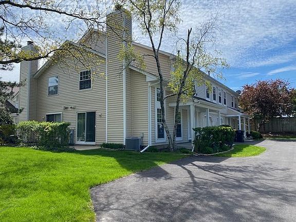 5th image of 251 Acorn Dr