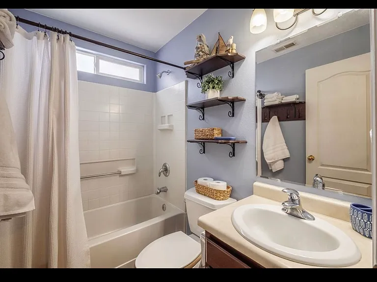 3060 Joel Ct — Photo 6