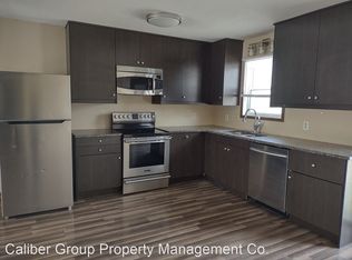 1133 Oleson Rd, Waterloo, IA 50702