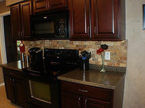 3rd image of 475 Medina Dr