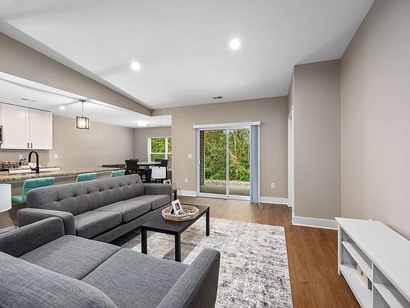 5th image of 5517 Foothills Dr