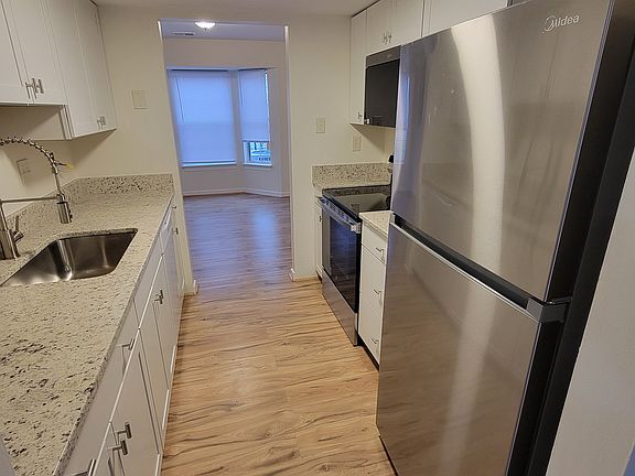 5th image of 9513 Kimberly Lynn Cir