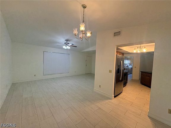 5th image of 5113 Chiquita Blvd S