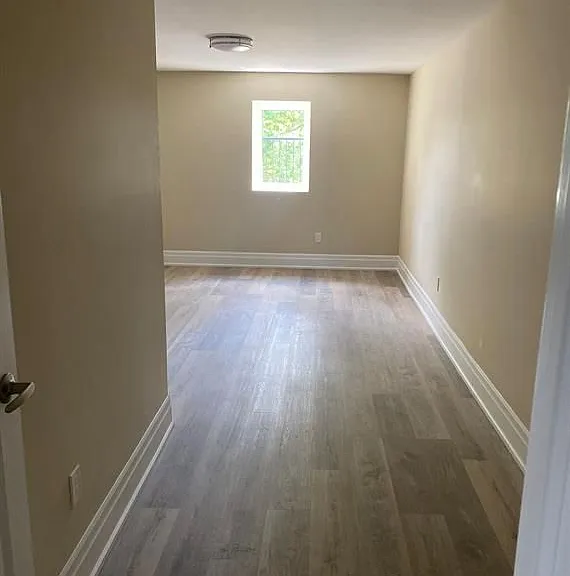 66 Albert St W #1 — Photo 3