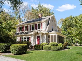 43 Cedar St, East Greenwich, RI 02818