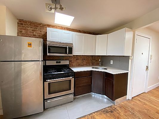3rd image of 1116 Bushwick Ave #4