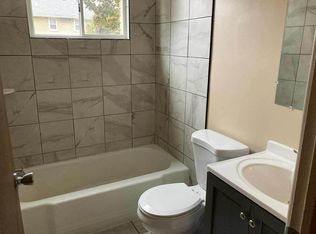 271 Earl St #7, Saint Paul, MN 55106