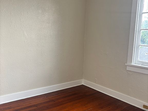 5th image of 6112 S Claiborne Ave