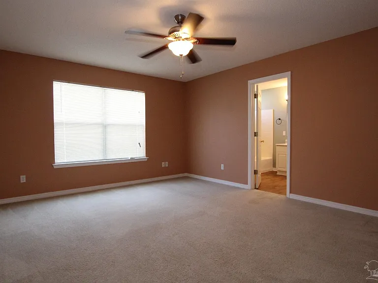 386 Mizzen Ln — Photo 9