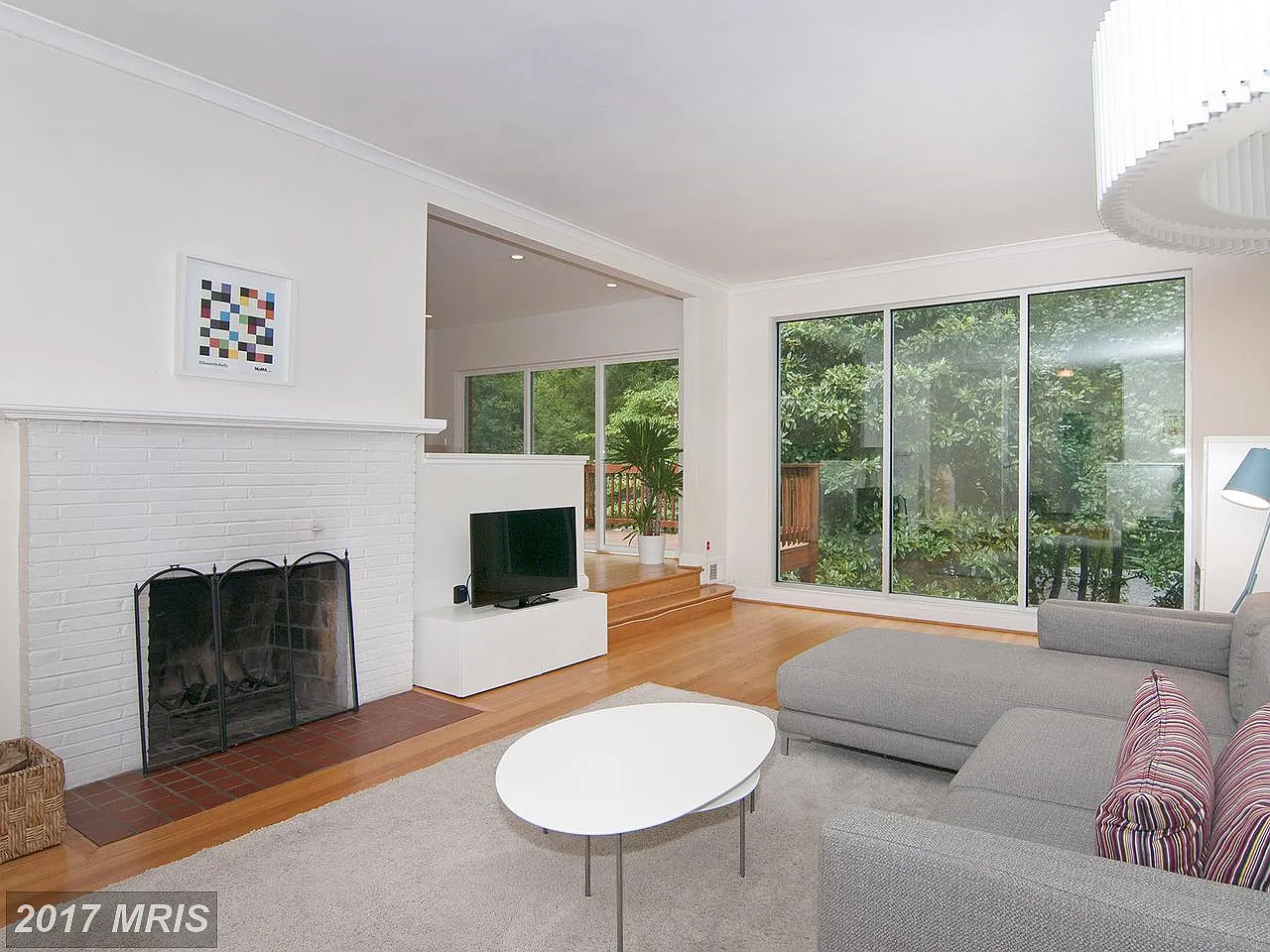 5018 Weaver Ter NW photo 1