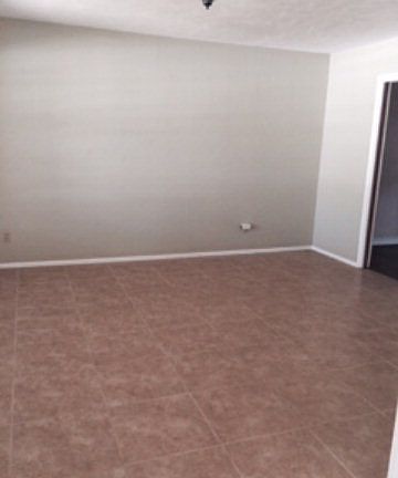 3rd image of 1301 S Houston Ave