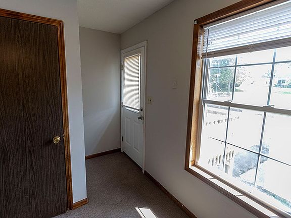 2nd image of 2908 Leeway Dr APT B