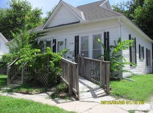 419 E Adams Ave, Arkansas City, KS 67005