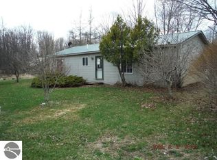 3809 Bourgeouis Rd, Sterling, MI 48659