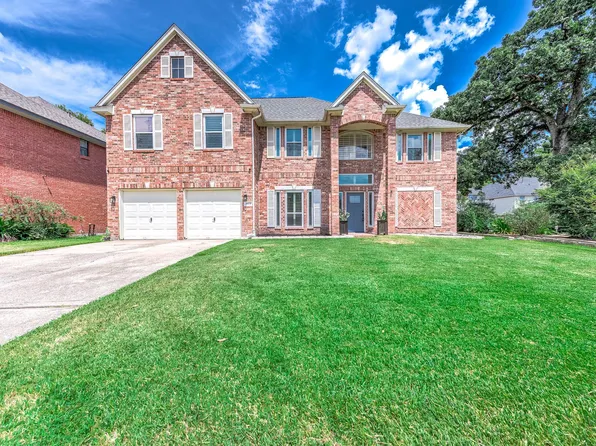 8619 Joggers Ln, Humble, TX 77346