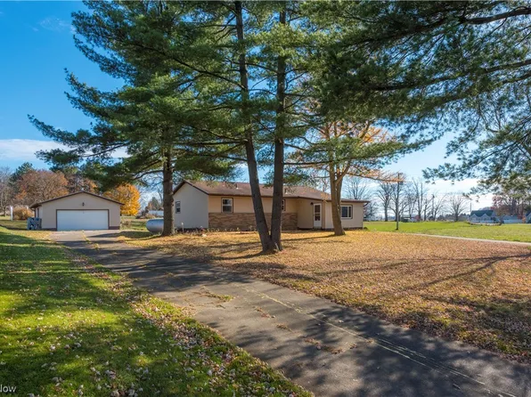 9047 Guilford Rd, Seville, OH 44273