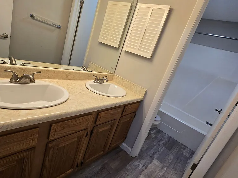 2956 Auburn Rd — Photo 28