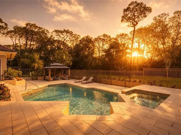 6656 Trail BLVD, NAPLES, FL 34108