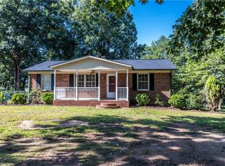 1139 Manorwood Dr, Kernersville, NC 27284