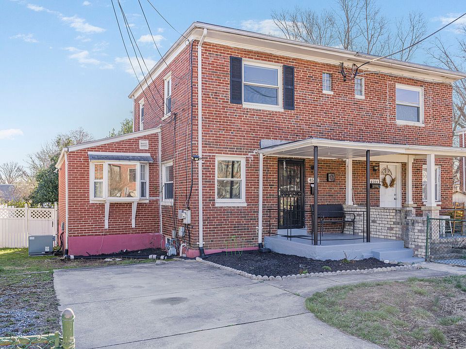 4511 34th St, Brentwood, MD
Off-street parking for 1 car