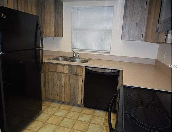 5th image of 101 Lake Ave NE APT 111