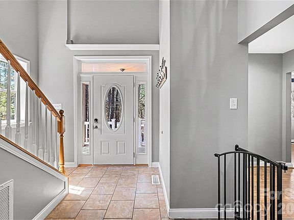 2nd image of 1156 Nixon Heights Ln