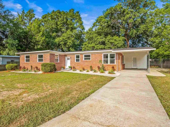 5749 Orange St, Milton, FL 32570