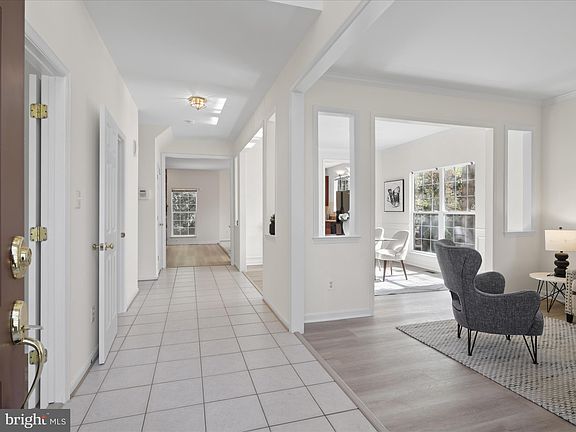 5th image of 10508 Moonglow Ct