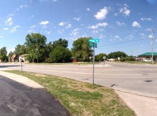 1424 Sunset Dr, Norwalk, IA 50211