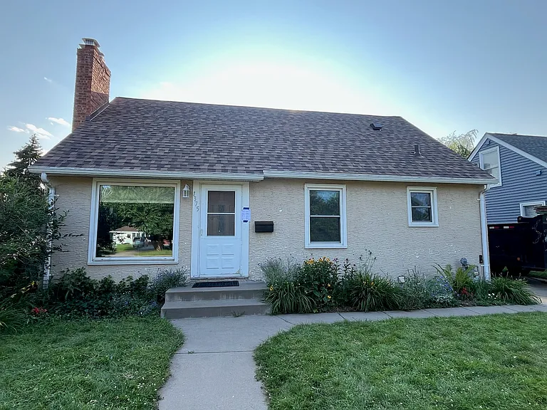 1375 Cohansey St — Photo 1