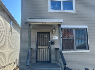 9025 S Brandon Ave, Chicago, IL 60617