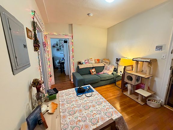 2nd image of 132 Washington St #23