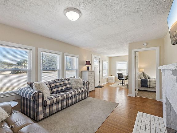 2nd image of 5108 S Ridgewood Ave