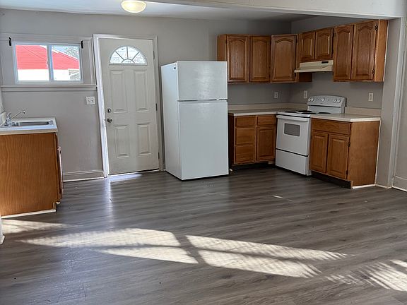 5th image of 2 N Main St APT 1