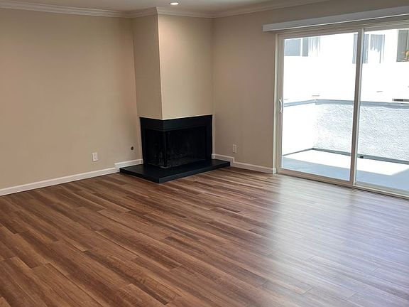 5th image of 4617 Willis Ave #27