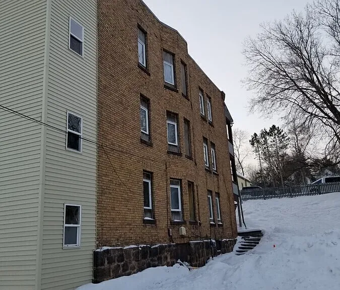 820 E 5th St #1 — Photo 10