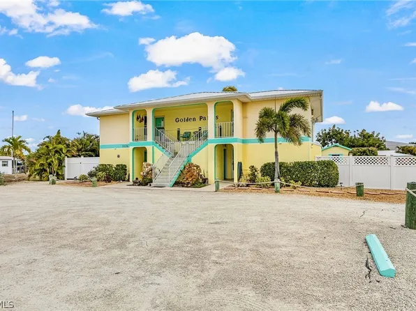 3226 Stringfellow Rd, Saint James City, FL 33956