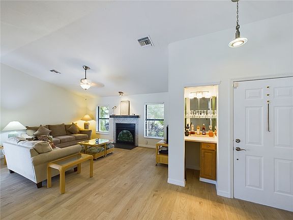4th image of 6203 S Mirror Lake Dr #6203