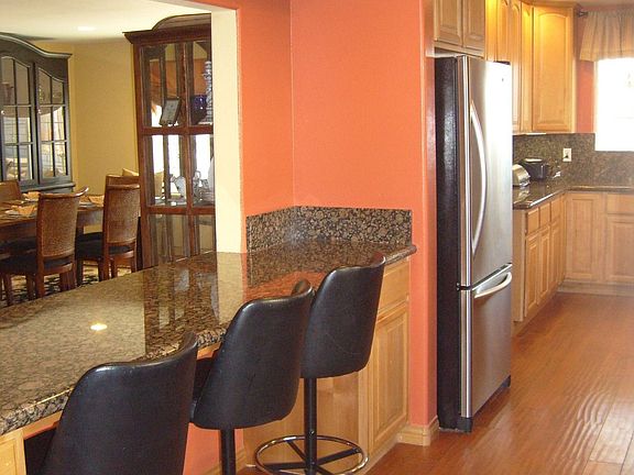 kitchen, breakfast bar area
