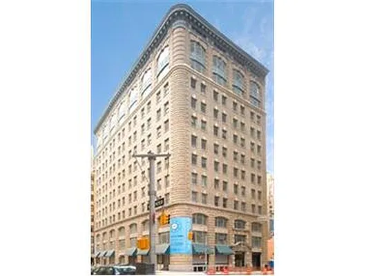 Rented by Douglas Elliman | media 7