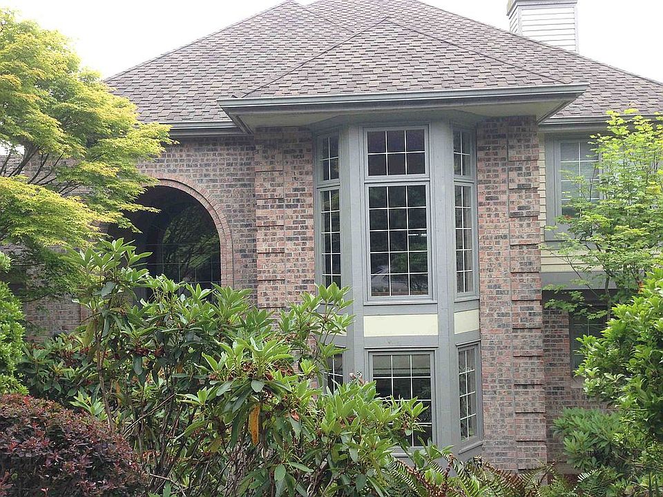 1st image of 8826 Paisley Dr NE
