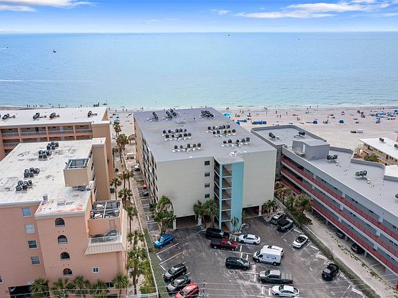 3rd image of 12924 Gulf Blvd #502