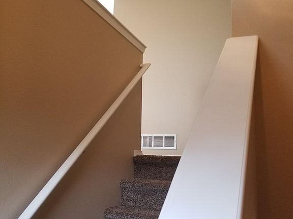 4th image of 1901 Almond Ave