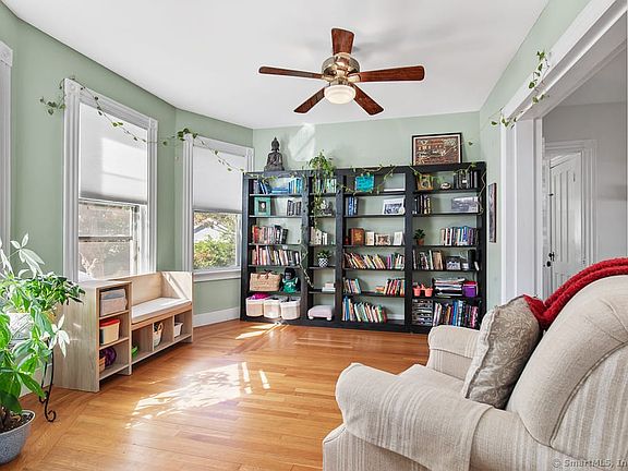 3rd image of 218 Alden Ave