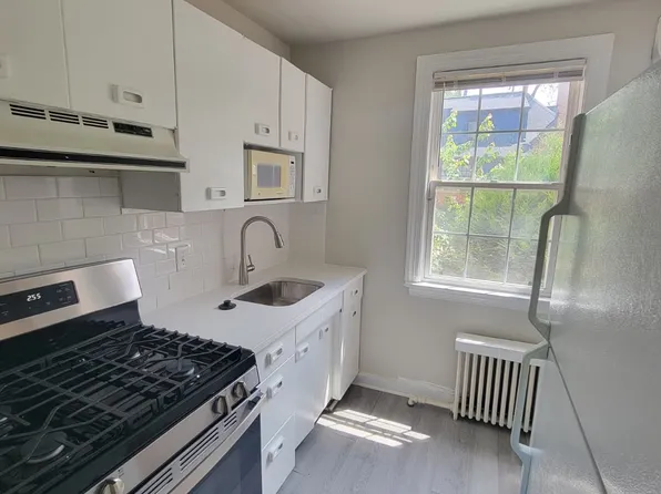 1834 16th St N APT 7, Arlington, VA 22209